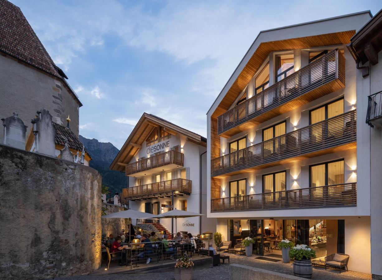 Alpin & Stylehotel Die Sonne Parcines Exterior foto